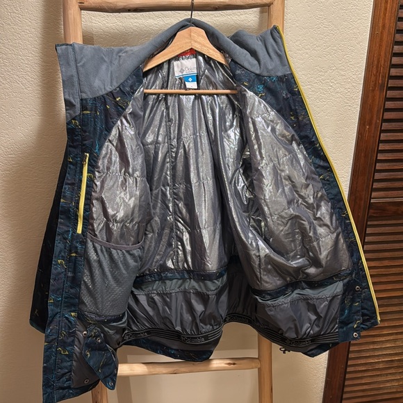 Columbia Ski Jacket - Picture 4 of 4